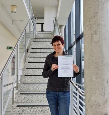 Dissertation award of the DGPuK for Daniela Stoltenberg