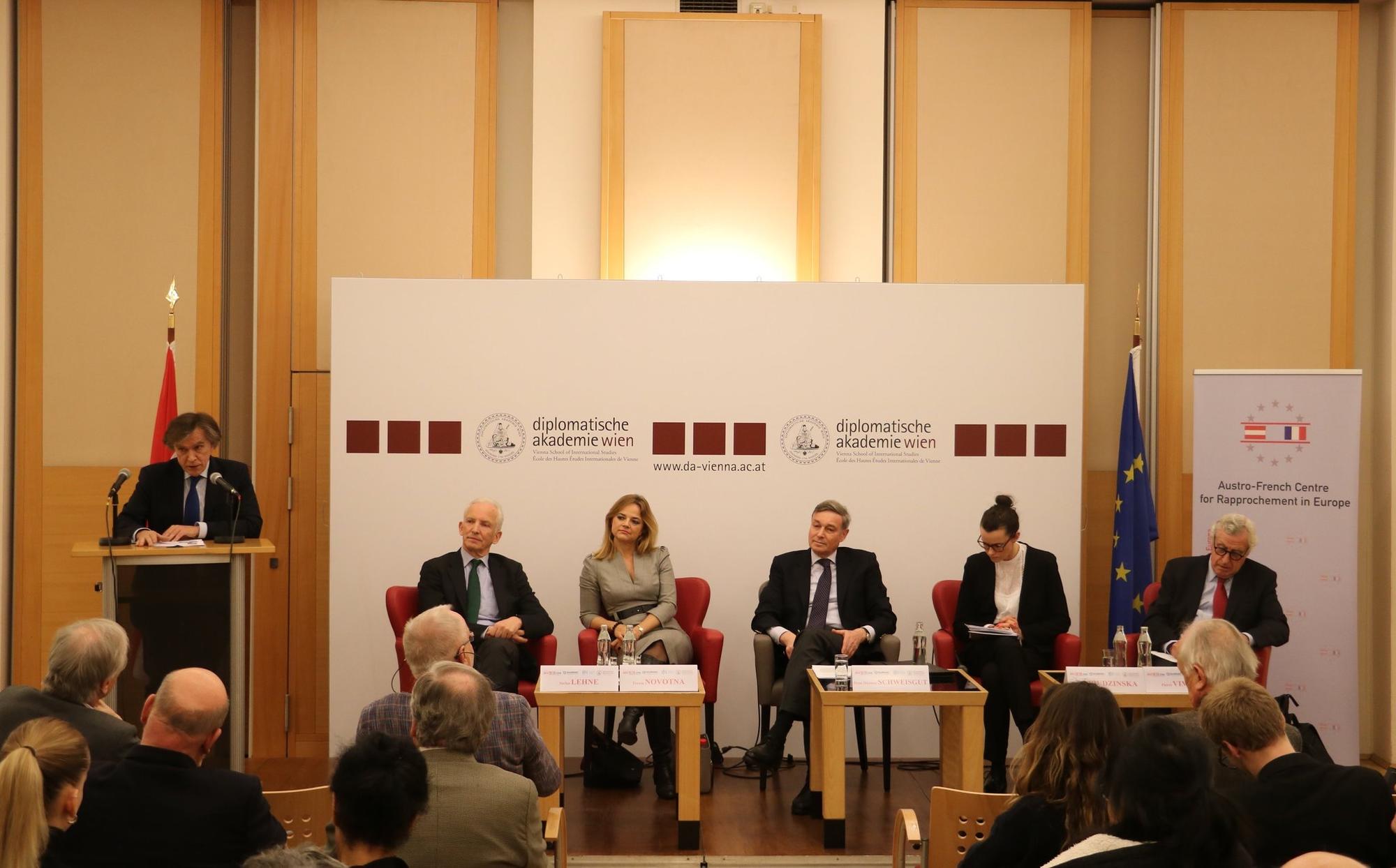 Tereza Novotna participated at the event on the future of EU foreign policy at the Diplomatic Academy Vienna