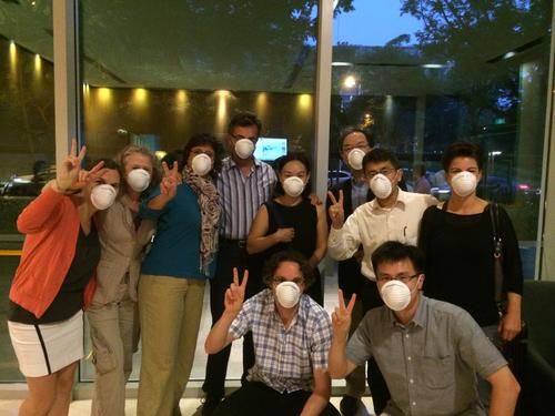 from left to right Flavia Jurje, Etel Solingen, Tanja Börzel, Thomas Risse, Soo Yeon Kim, Tobias Lenz, Hitetoshi Nakamura, Hiro Katsumata, Min Shu, Anja Jetschke. Everybody is wearing masks because of the haze in Singapore.