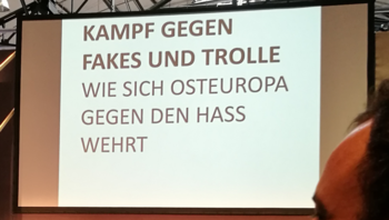 Kampf gegen Fakes und Trolle