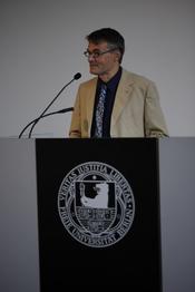 Prof. Klaus Beck (Dekan des Fachbereichs)