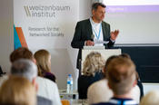 Christoph Neuberger bei den "Weizenbaum Fellow Talks"