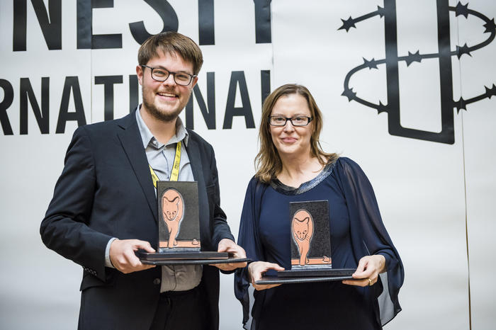 Christoph Rosenthal und Caroline Walter mit dem Marler Medienpreis Menschenrechte
