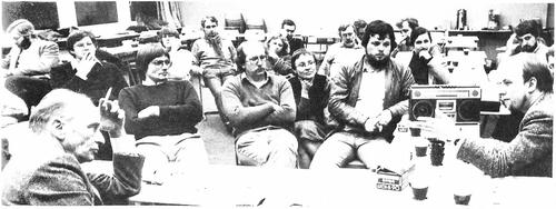 Studierende des Modellversuchs Journalisten-Weiterbildung mit Alexander von Hoffmann (links vorne), vermutlich um 1983/1984