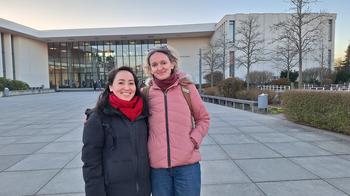 Die Programmbeauftragten beider Hochschulen, Julia Krongelb und Dr. Jana Windwehr