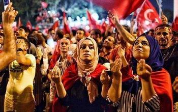 Nacht des Putsch-Versuchs, Taksim- Istanbul, 17.07.2016 Bildquelle: Kürsat Bayhan, Getty Images