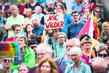 Politikwissenschaftlerin Achour macht für das gute Abschneiden der AfD bei der EU-Wahl auch Kürzungen bei politischer Bildung verantwortlich