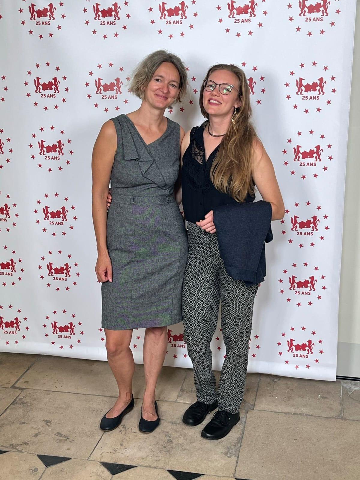 Dr. Jana Windwehr und Maura Kratz
